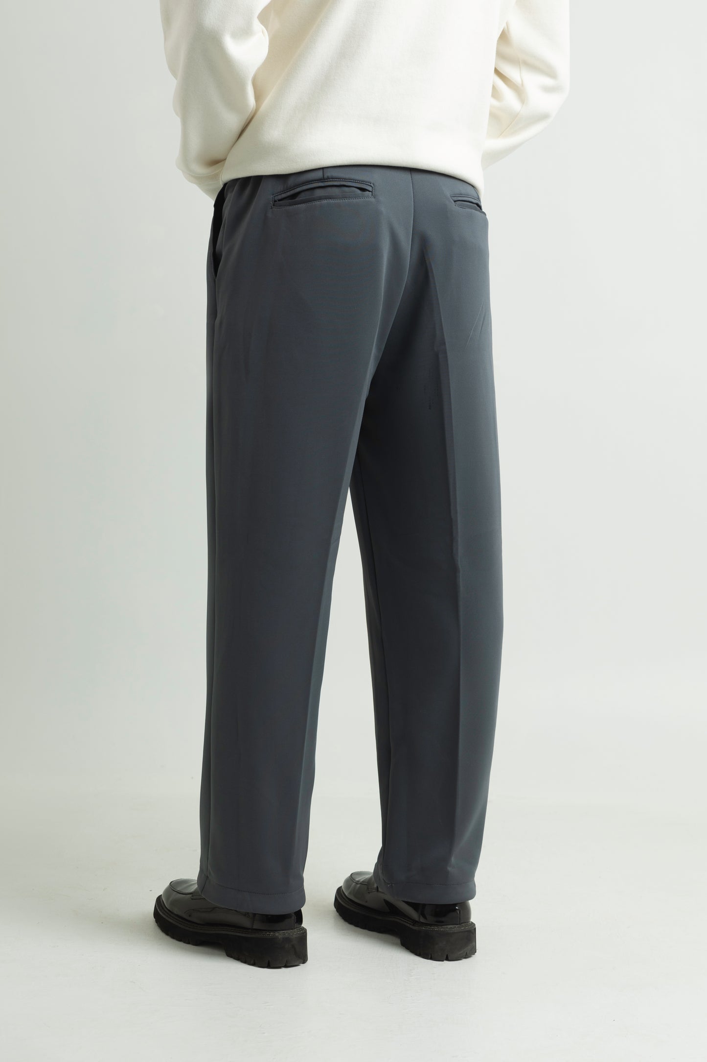 STRAIGHT-FIT PLEATED TROUSERS