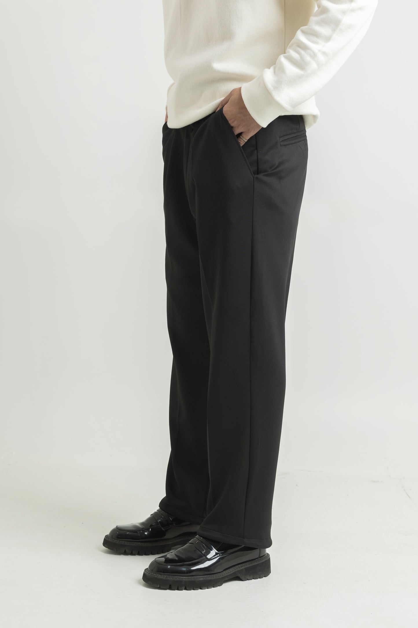 STRAIGHT-FIT PLEATED TROUSERS