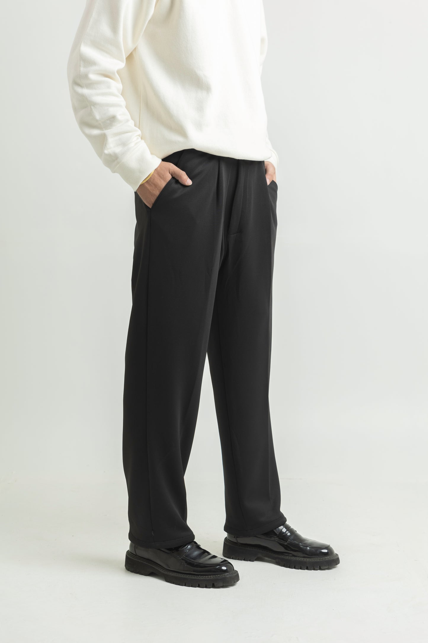 STRAIGHT-FIT PLEATED TROUSERS